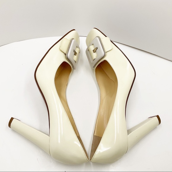 💕HP💕🆕{MOSCHINO}Patent Leather Pump with Buckle - Picture 11 of 16